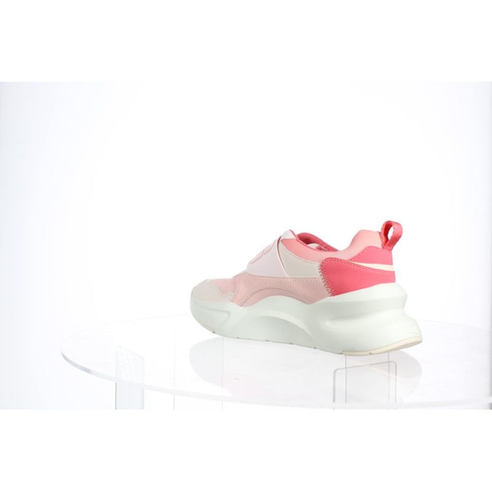 UGG Womens La Flex Rose Water Gradient Fashion Sneaker Size 7 Medium (B, M) - Picture 3 of 4